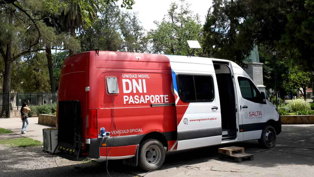 104961-el-movil-del-registro-civil-realizara-operativos-de-identificacion-en-barrios-de-oran-y-en-capital